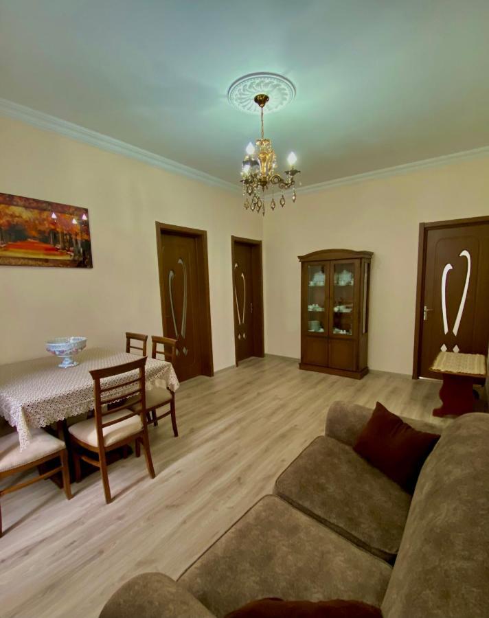 Family Home Batumi Ngoại thất bức ảnh