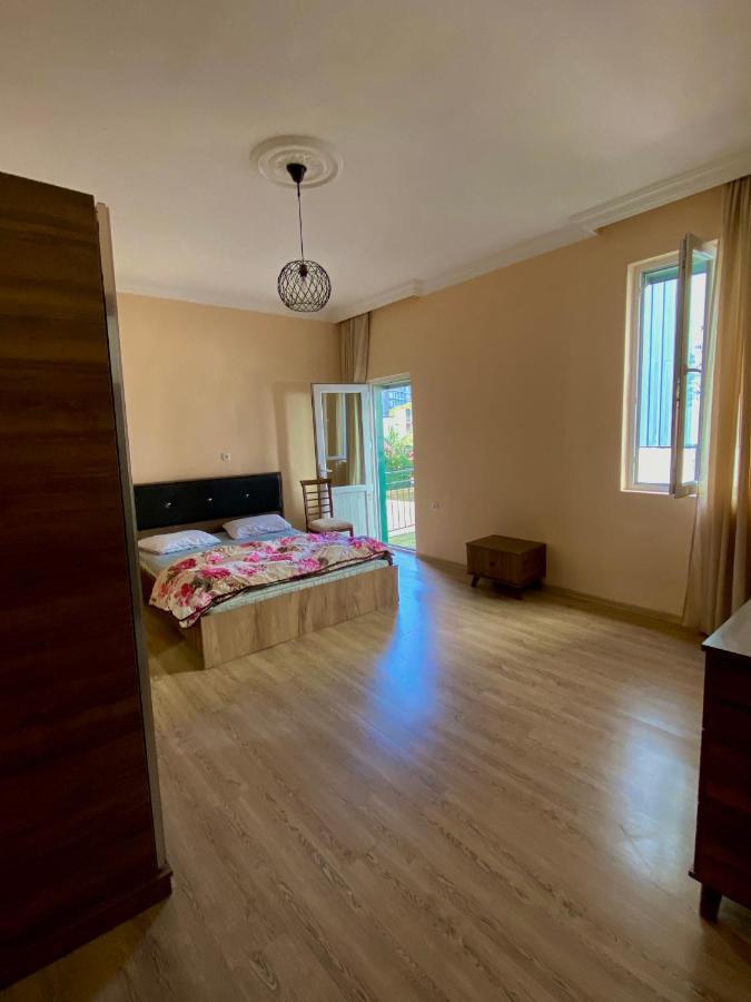 Family Home Batumi Ngoại thất bức ảnh